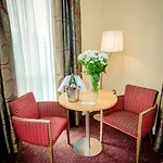 Glashaus Hotel 3*