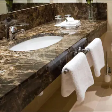 Glashaus Hotell Tallaght