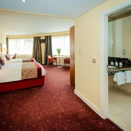 Glashaus 3* Tallaght